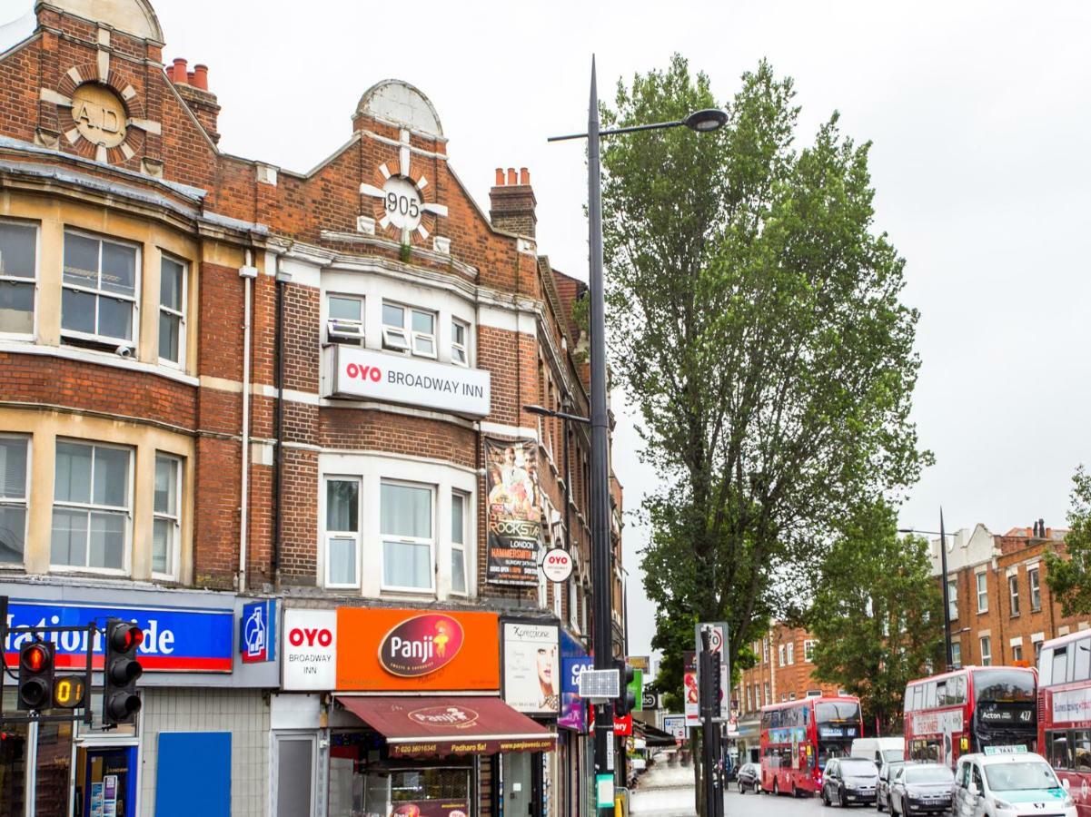 The Broadway Hotel - London Heathrow Southall Eksteriør billede