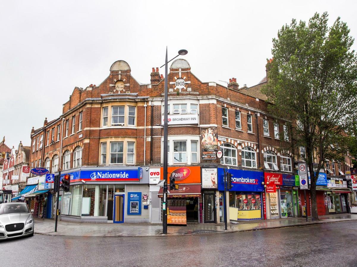 The Broadway Hotel - London Heathrow Southall Eksteriør billede