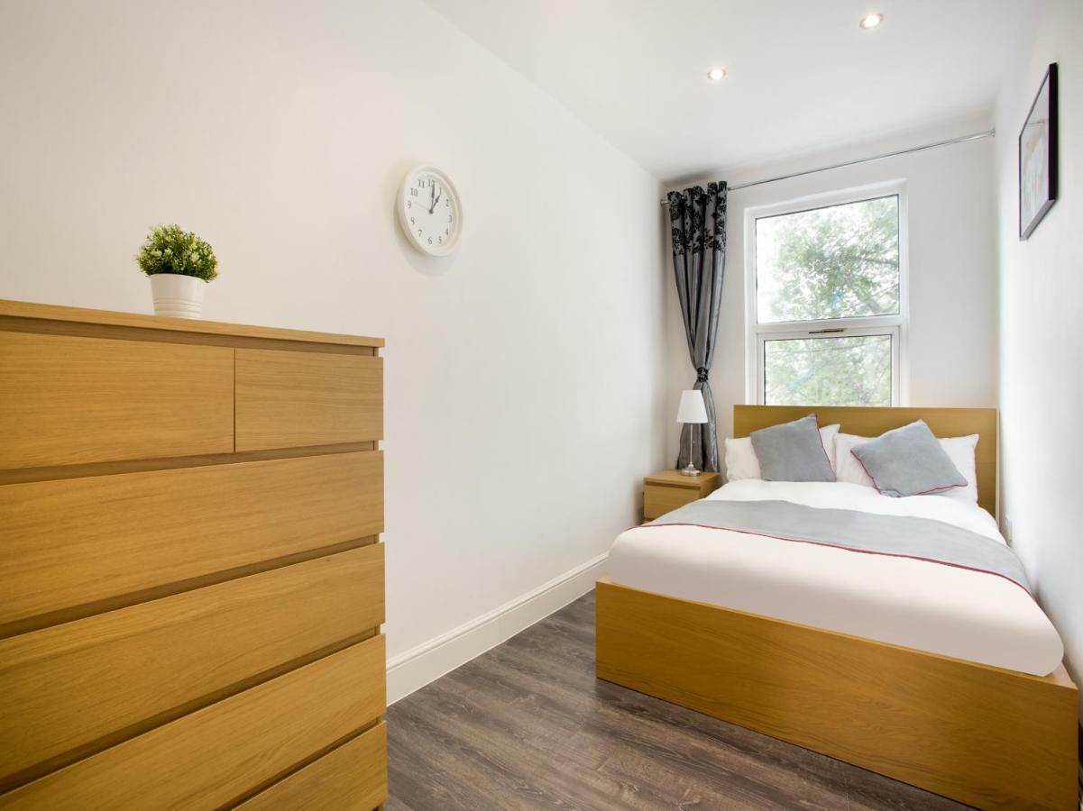 The Broadway Hotel - London Heathrow Southall Eksteriør billede